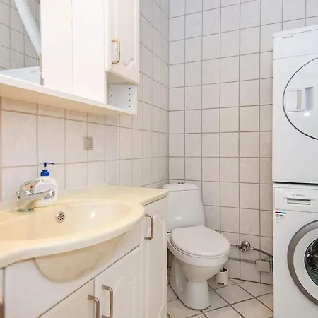 8 Person In Borkop-by Traum 보르콥